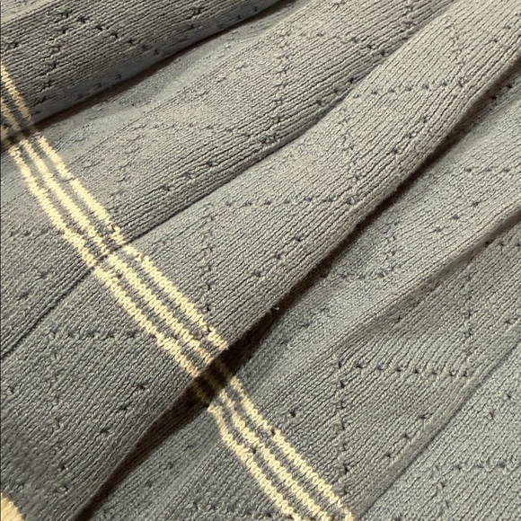 Like New knit set, great for Spring! - Picture 4 of 5